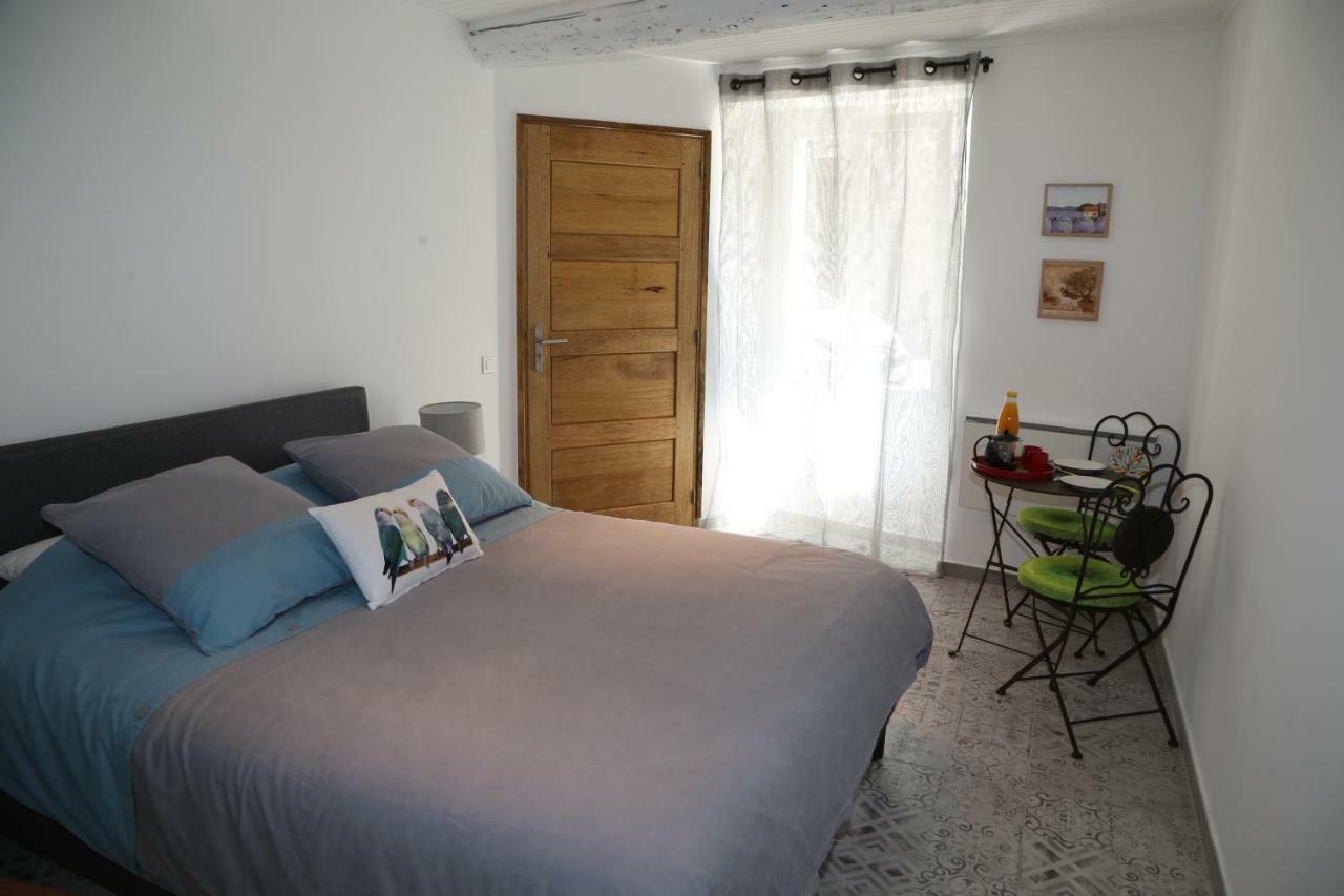 Apartamento La Bignone LʼIsle-sur-la-Sorgue Exterior foto